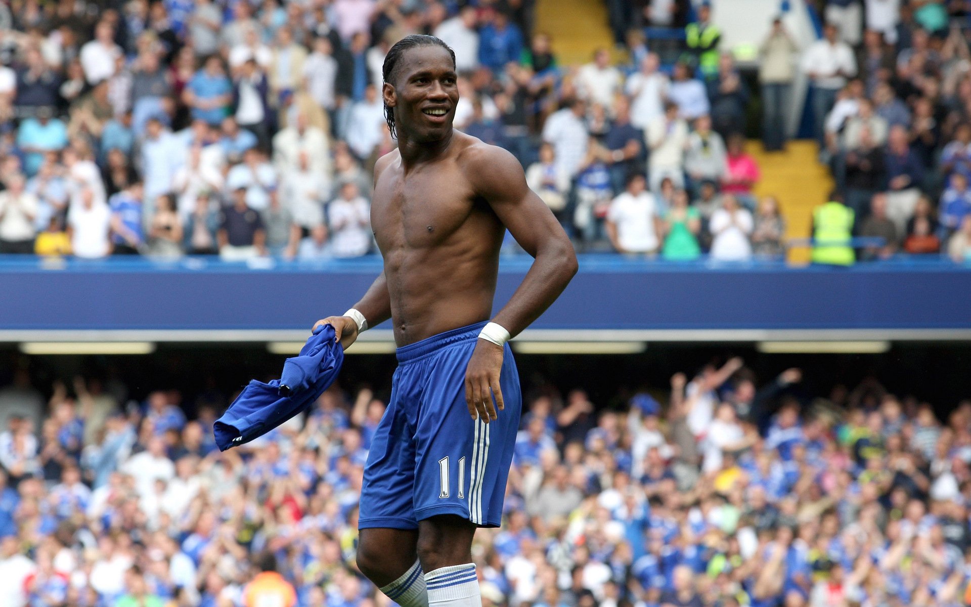 kaiyun.com-球场“美食”大揭秘：什么是最受欢迎的球队特色小吃？，给球场起个名称